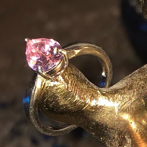 Sapphire Ring - Picture 3 of 9